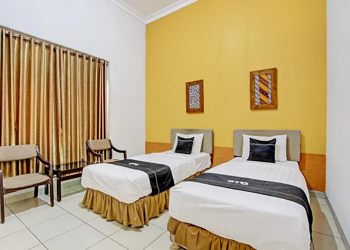 Super Oyo Capital O 93240 Candra Dewi Hotel