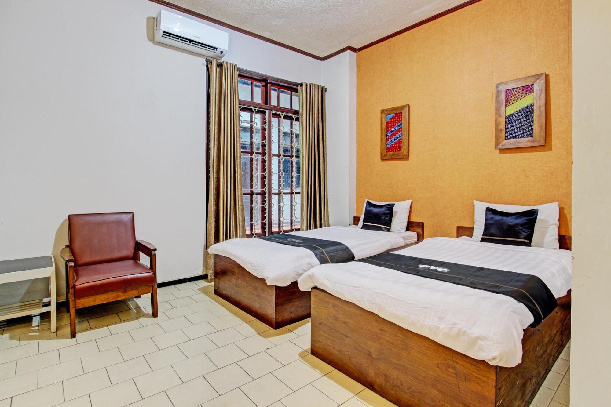 Super Oyo Capital O 93240 Candra Dewi Hotel